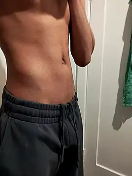 Dennis 2024 online show from 17, 3, 2026