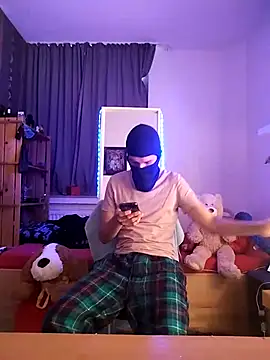 Dennis 2024 online show from 25, 1, 2025