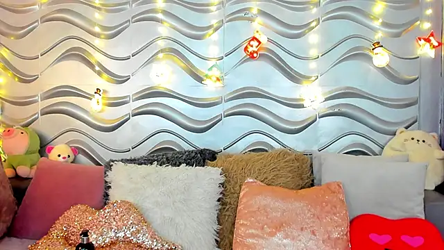 StormiRusso online show from 22, 12, 2024