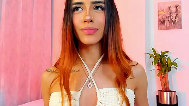 StormiRusso online show from 25, 1, 2025