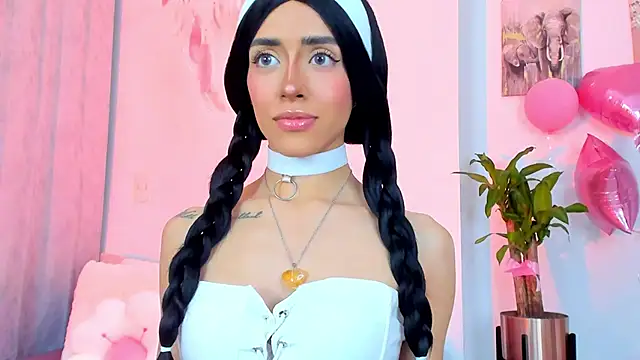 StormiRusso online show from 1, 3, 2025