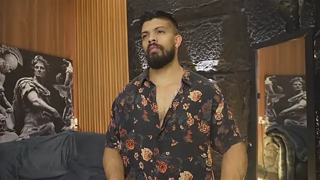 DannSaenz online show from 10, 10, 2025