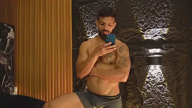 DannSaenz online show from 22, 10, 2025