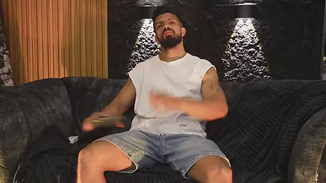 DannSaenz online show from 1, 11, 2025