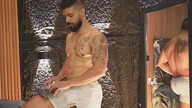 DannSaenz online show from 7, 10, 2025