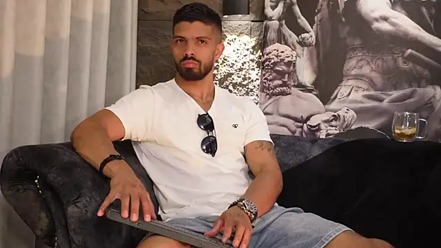 DannSaenz online show from 21, 11, 2025