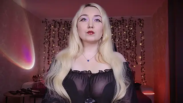 AllisonBlack  online show from 6, 10, 2025