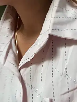 Linaannn online show from 10, 11, 2025