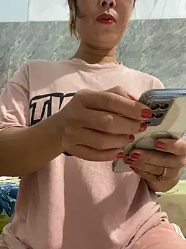 Linaannn online show from 1, 12, 2025