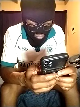 Snapshot of Convertiblechulo chatting on 17, 12, 2024 Convertiblechulo online show from 17, 12, 2024