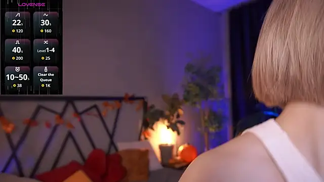 Snapshot of LindaThacker chatting on 20, 11, 2025 LindaThacker online show from 20, 11, 2025