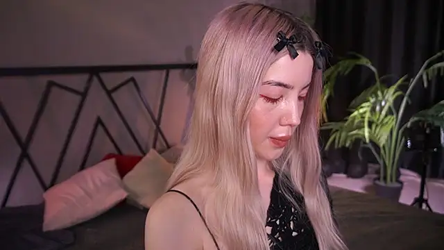 LindaThacker online show from 13, 4, 2026