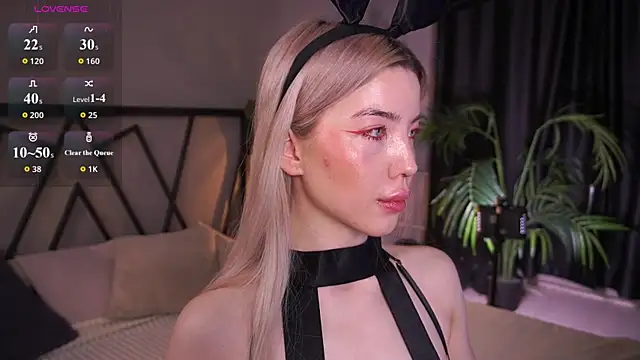 LindaThacker online show from 5, 4, 2026