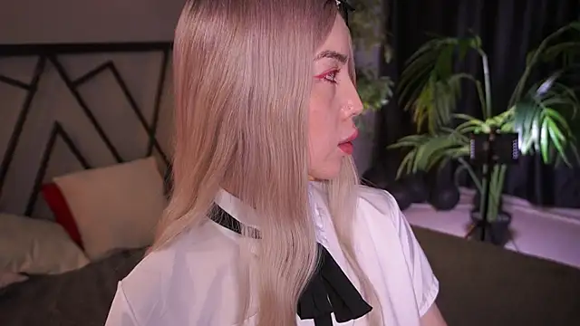 LindaThacker online show from 14, 4, 2026