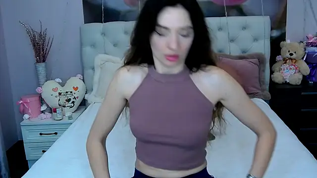 Snapshot of VioletUmi chatting on 12, 3, 2025 VioletUmi online show from 12, 3, 2025