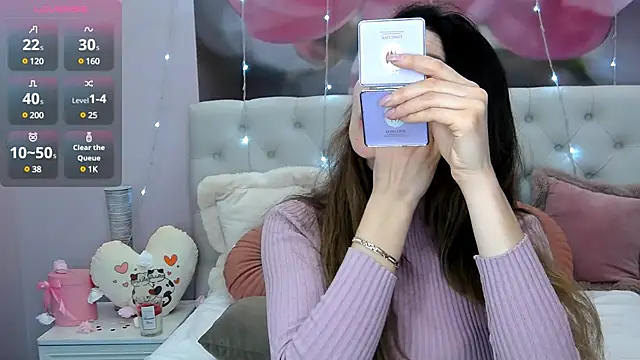 Snapshot of VioletUmi chatting on 27, 2, 2025 VioletUmi online show from 27, 2, 2025