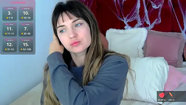 Snapshot of VioletUmi chatting on 18, 10, 2025 VioletUmi online show from 18, 10, 2025