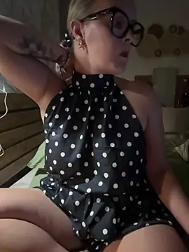 PurpleCandy 22 online show from 22, 7, 2026