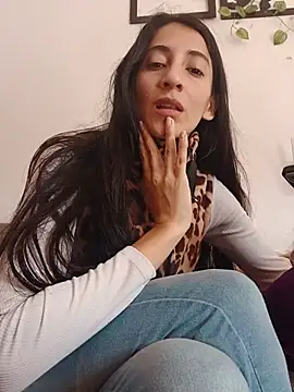 LaNenaDeArgentina Karol online show from 1, 8, 2026