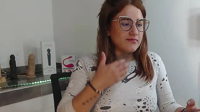 Snapshot of luna_palmerau chatting on 18, 1, 2025 luna palmerau online show from 18, 1, 2025