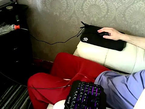 MrStraightDik online show from 5, 2, 2025