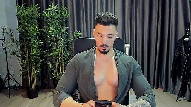 HaydenSpearss online show from 1, 3, 2025