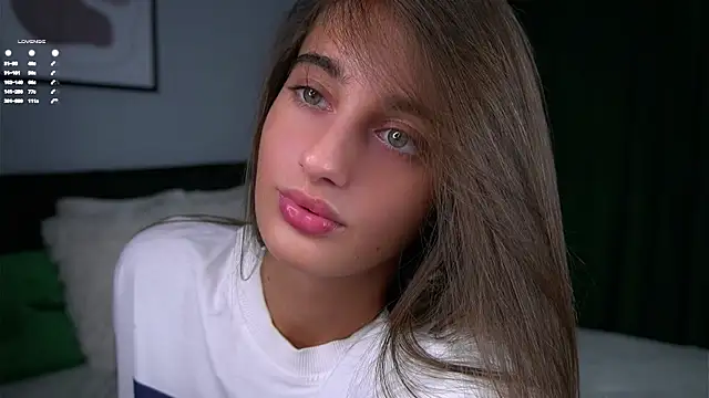 Snapshot of PiquingOgalala chatting on 20, 10, 2025 PiquingOgalala online show from 20, 10, 2025