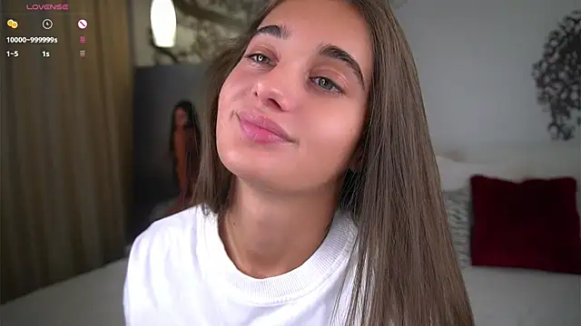 Snapshot of PiquingOgalala chatting on 30, 9, 2025 PiquingOgalala online show from 30, 9, 2025