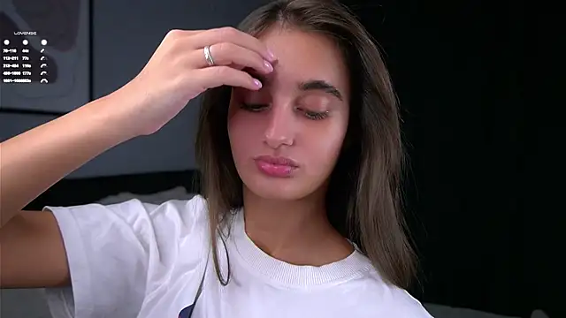 Snapshot of PiquingOgalala chatting on 25, 10, 2025 PiquingOgalala online show from 25, 10, 2025