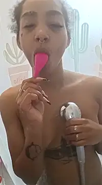 Laanegraofficial  online show from 27, 12, 2024