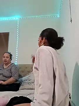 Laanegraofficial  online show from 4, 12, 2024