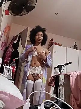 Laanegraofficial  online show from 15, 2, 2025