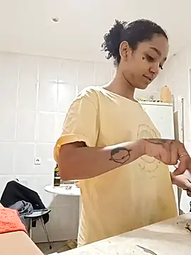 Laanegraofficial  online show from 2, 2, 2025