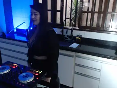 Sarahmonesexy online show from 30, 1, 2025