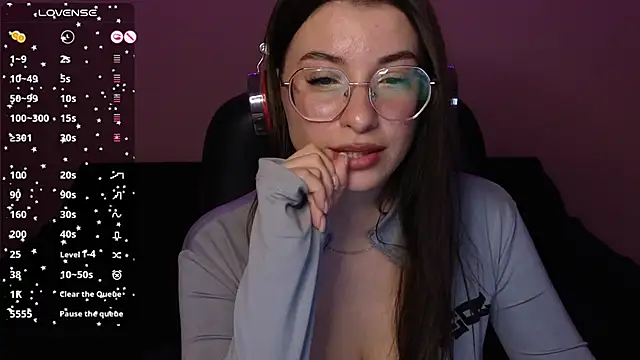 Snapshot of EuphoriaHaily chatting on 17, 12, 2024 EuphoriaHaily online show from 17, 12, 2024