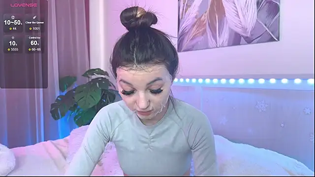 Veronica leal online show from 26, 4, 2026