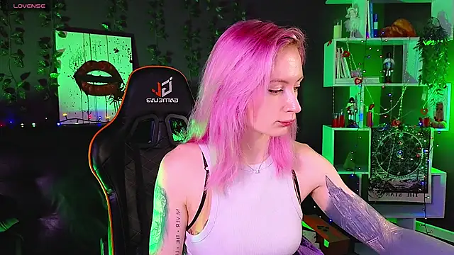  HelenCarter online show from 7, 3, 2025