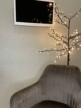 Polli Kiss online show from 28, 3, 2026