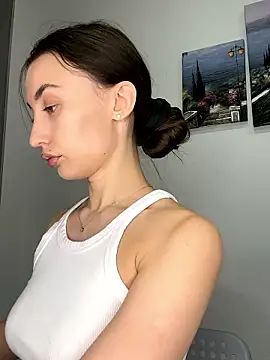 Polli Kiss online show from 8, 1, 2026