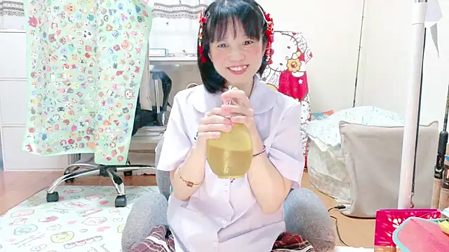 Snapshot of renapiyon8182 chatting on 26, 6, 2026 renapiyon8182 online show from 26, 6, 2026