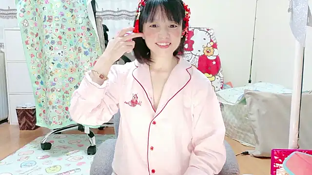 Snapshot of renapiyon8182 chatting on 3, 7, 2026 renapiyon8182 online show from 3, 7, 2026