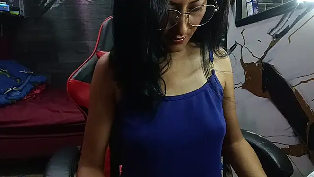 AdelinaMiran90 online show from 14, 6, 2026