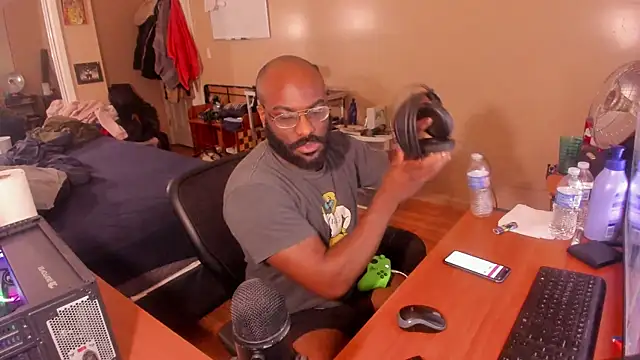 MrChuckDailyXXX online show from 11, 1, 2025