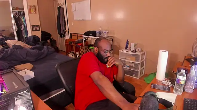 MrChuckDailyXXX online show from 27, 1, 2025