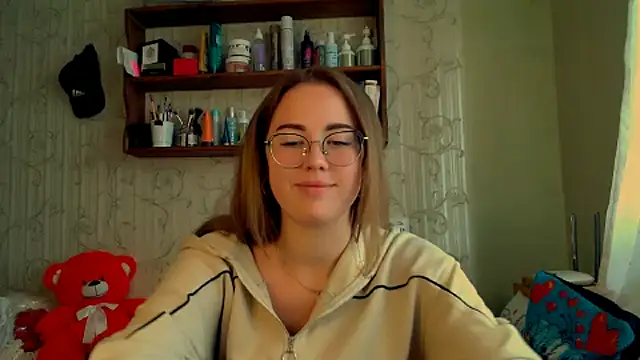 luxie milady online show from 18, 10, 2025