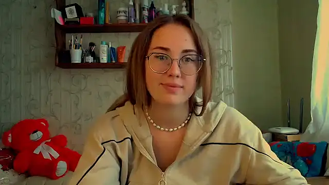 luxie milady online show from 6, 10, 2025