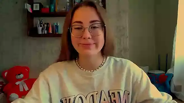 luxie milady online show from 2, 10, 2025