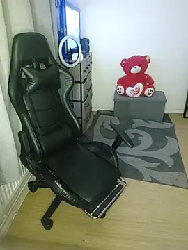 Snapshot of uniquechina69 chatting on 4, 3, 2025 uniquechina69 online show from 4, 3, 2025