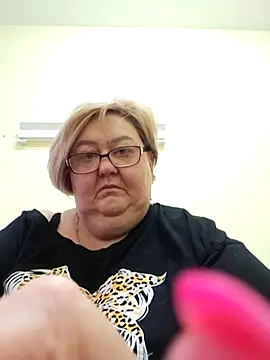 Snapshot of Awn290668 chatting on 3, 10, 2025 Awn290668 online show from 3, 10, 2025