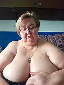 Snapshot of Awn290668 chatting on 21, 9, 2025 Awn290668 online show from 21, 9, 2025